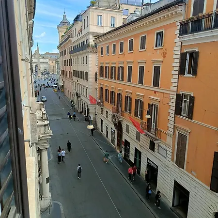 Via Del Corso Apartman *